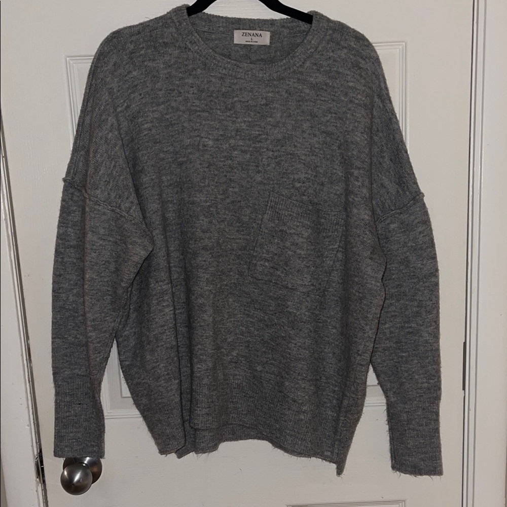 Zenana Outfitters Gray Crewneck Sweater